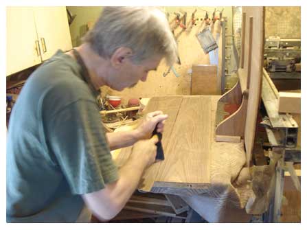 Замена шпона фисгармонии